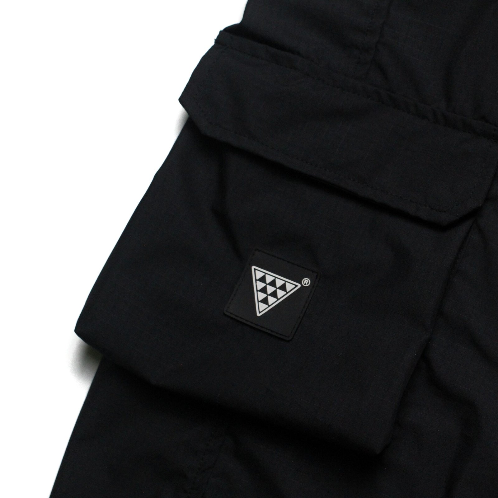 Wild Cargo Pants V.2 Essentilas Gorpcore Wild Pleasure - Gambar 4