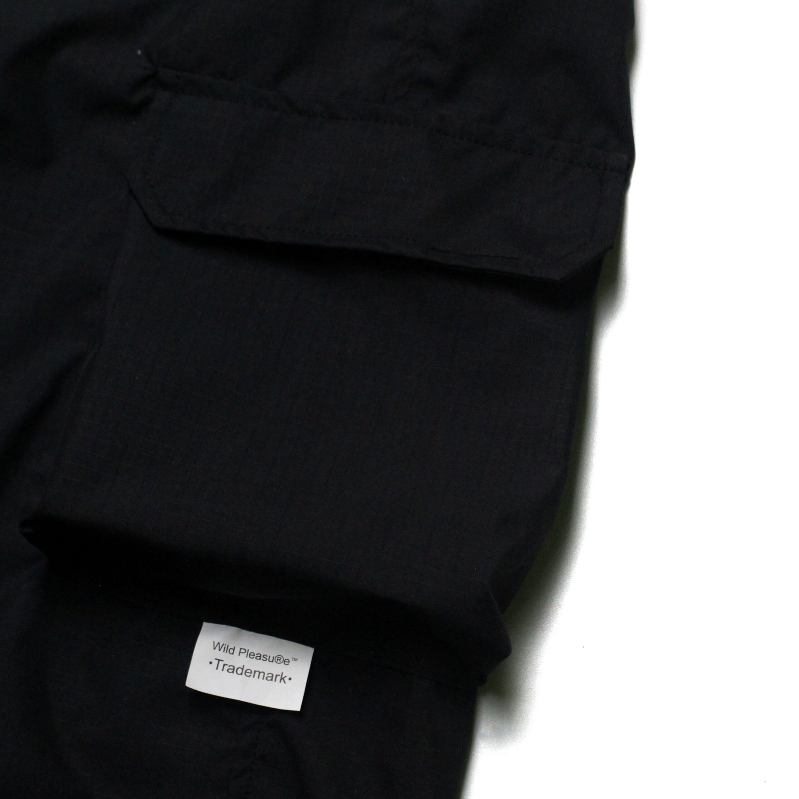 Wild Cargo Pants V.2 Essentilas Gorpcore Wild Pleasure - Gambar 5